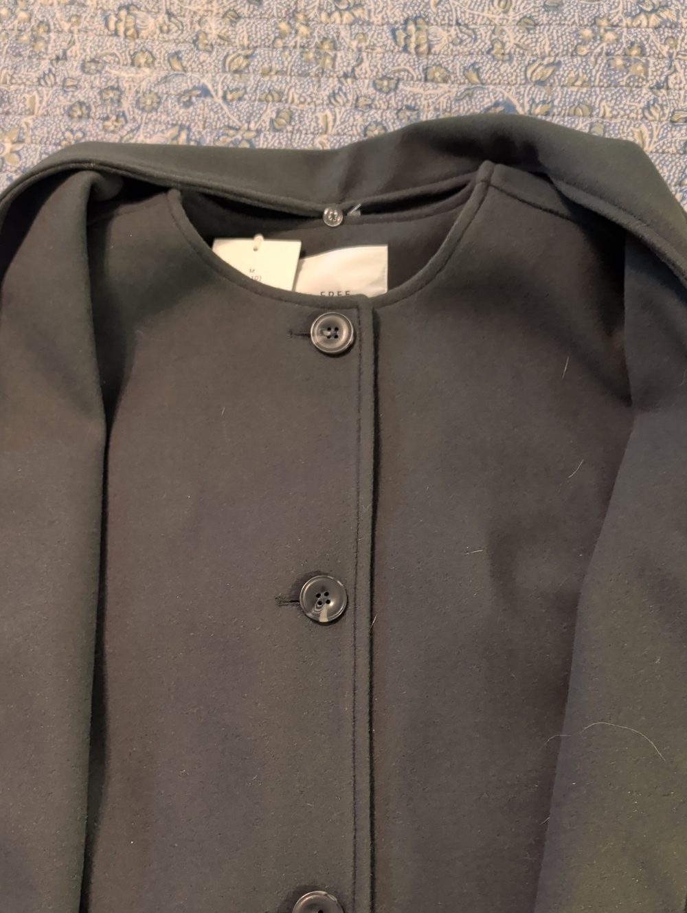 Classic Green Round-Neck Coat With Scarf